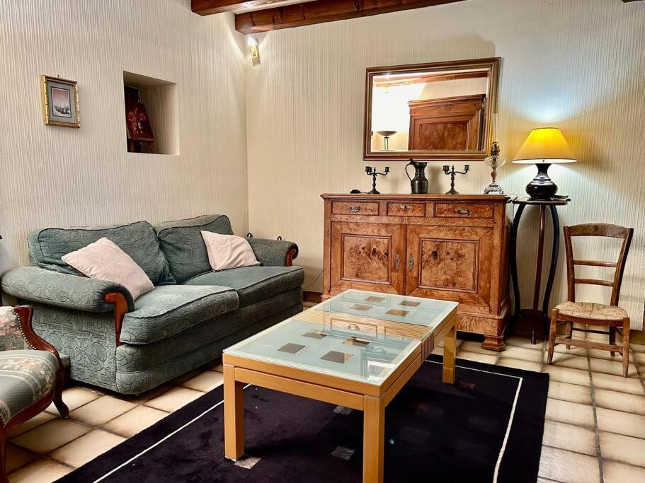 Maison Paisible Avec Lac Prive Secondigny Bagian luar foto